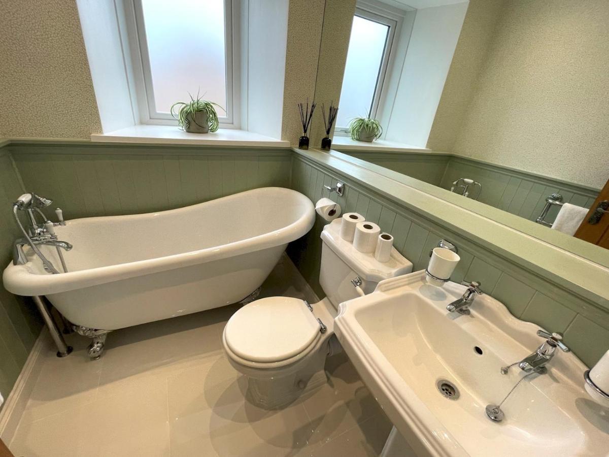 Pass The Keys Beautifully Presented 3Br Luxury Apartment Kirkcudbright Luaran gambar
